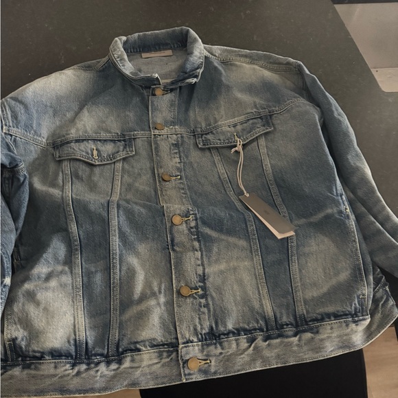 Essentials Fear of God Jean Jacket - Picture 3 of 3